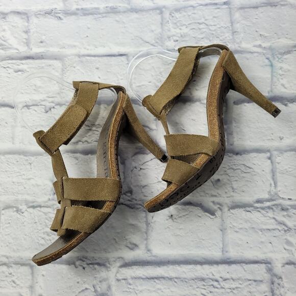 Pedro Garcia Olive Green Suede T-Strap Heeled Sandals - Picture 11 of 16